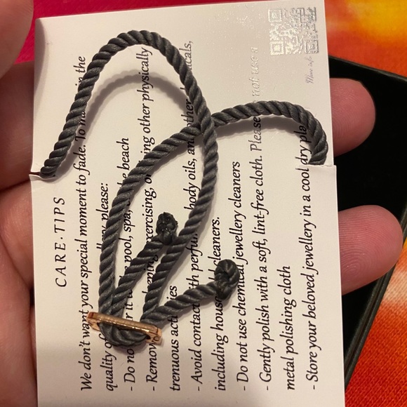 NIB J Rope Bracelet W/ Pawprint - Picture 2 of 3